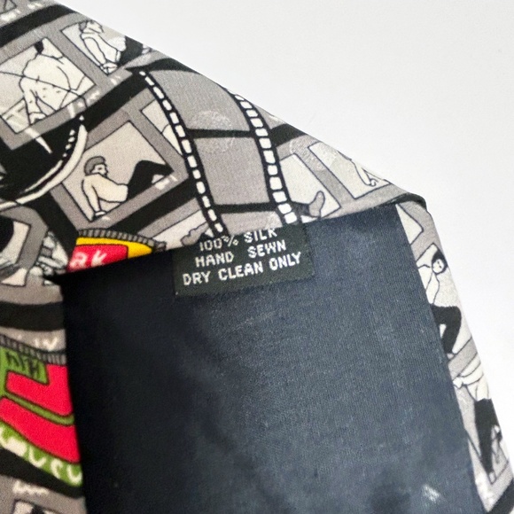 Vintage 1990 Nicole Miller silk tie, film, photography - Picture 5 of 7